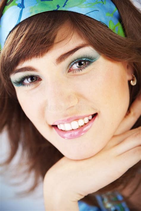 Donna Sorridente Immagine Stock Immagine Di Adulto Trucco 8252563