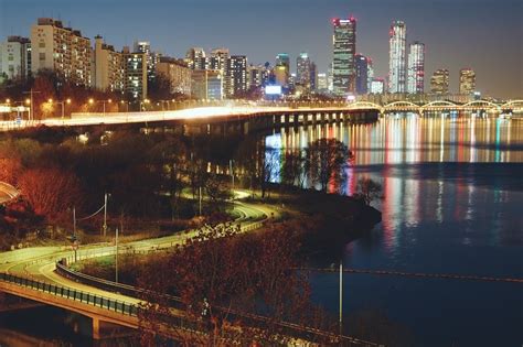 How to Visit Yeouido Hangang Park in Seoul