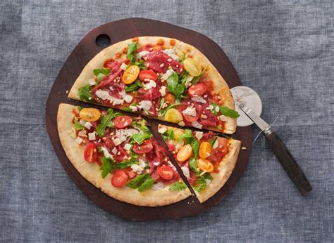 Pizza carpaccio recept Allerhande Albert Heijn België