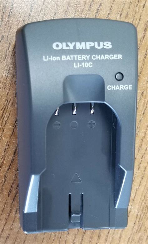 Genuine Olympus Li Ion Battery Charger Li 10c Excellent Used Ebay