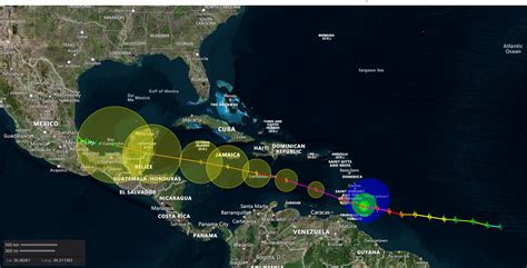 El huracán Beryl extremadamente peligroso se fortalece antes de