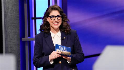 'Jeopardy!' Bosses Told Mayim Bialik to Change Hosting Style Amid Backlash