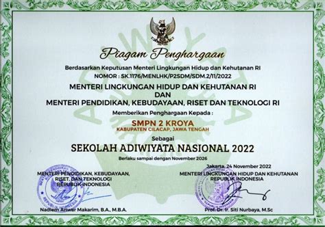 Penghargaan Sekolah Adiwiyata Nasional Smp Negeri Kroya Cilacap