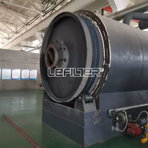 Batch Type Waste Tire Pyrolysis Plant Horizontal Waste Rubber Plastic