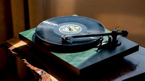 Pro-Ject Debut Carbon EVO Review - Sound Review Hub