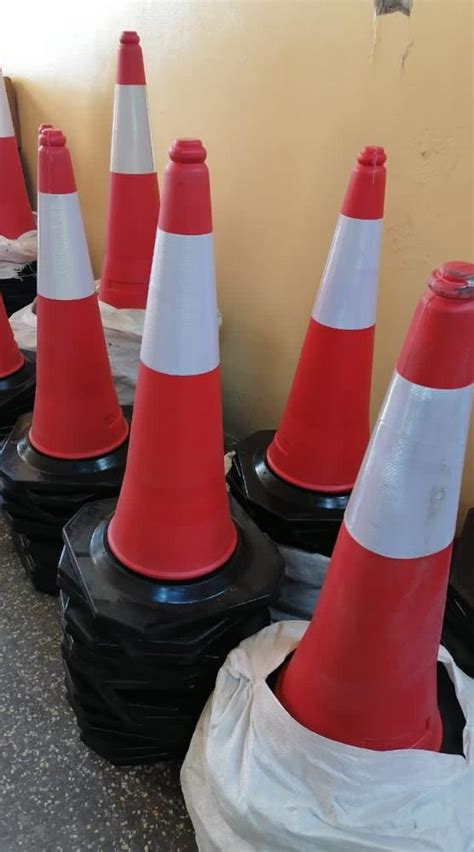 Road safety cones 50cm - Tekiria General Suppliers LTD