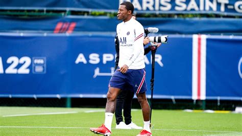 Mercato PSG Barcelone Wijnaldum revient sur son été agité