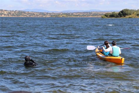 Prova De Canoagem E Paddle Surf Na Barragem Do Caia Cerca De Cem