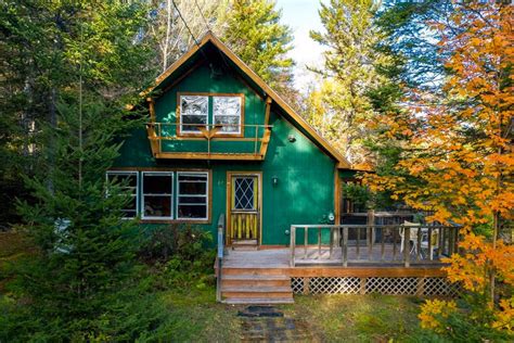 6 Best Cabin Rentals in Adirondack Mountains, NY | Field Mag Cozy ...