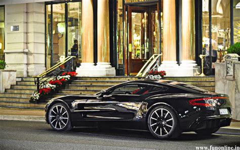 Billionaire Luxury Lifestyle Wallpaper
