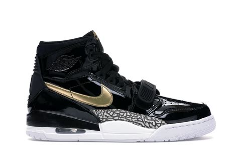 Jordan Legacy 312 Black Gold Patent Av3922 007