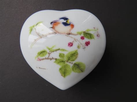 Vintage Otagiri Heart Shaped Trinket Box Chickadee Bird Chickadee