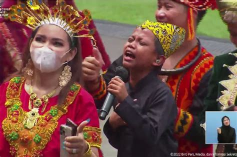 Siapa Farel Prayoga Yang Viral Saat Upacara HUT RI Ke 77 Bersama Jokowi