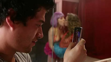 Cute Babe Jessie Rogers Beds Over And Lily Labeau Fucks Her Butt Hole With Glass Dildo