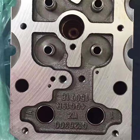 Original Sinotruk Howo Truck Spare Parts Cylinder Head Assembly