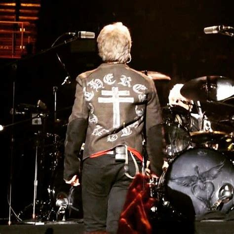 Pin By Kristie Green On My Man Jon Bon Jovi Bon Jovi Concert Bon