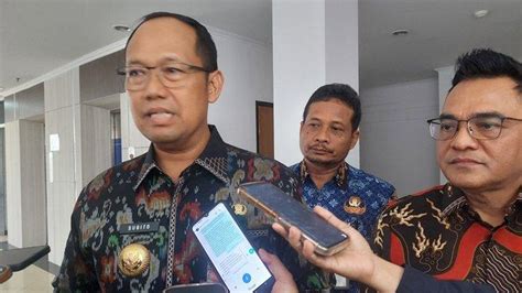 Pj Gubernur Bangka Belitung Teken Rekomendasi UMP Babel 2025 Hari Ini