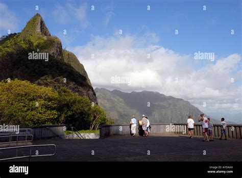 Pali Lookout Nu Uanu Valley Island Of O Ahu Hawaii Stock Photo Alamy