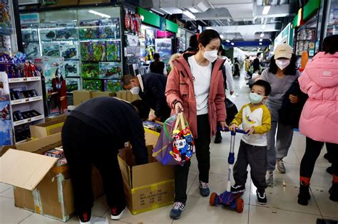 China Population Shrinks For First Time In Over 60 Years Official Data