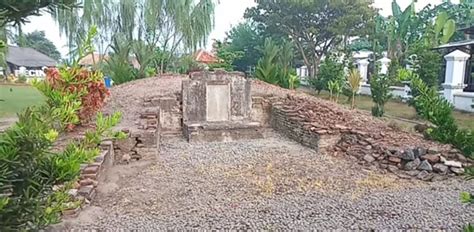 Bukan Masjid Agung Banten Tapi Masjid Pacinan Tinggi Tempat Ibadah