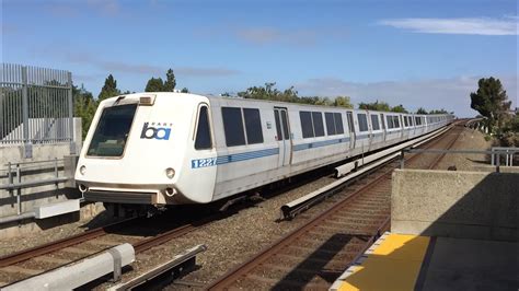 Bay Area Rapid Transit Bart Late Morning Rush Hour Trains Union