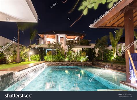 Luxury Home Night View: Over 7,943 Royalty-Free Licensable Stock Photos ...