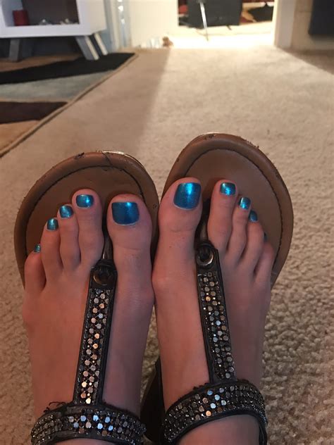 Foxy Sashas Feet