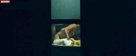 Starfish Nude Pics Page