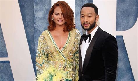 Chrissy Teigen I John Legend Au Dezv Luit Imagini Rare Cu Cei Patru