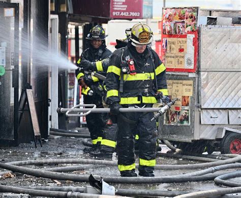 Photos Fdny Firefighters Battle Four Alarm Bronx Fire Firefighting