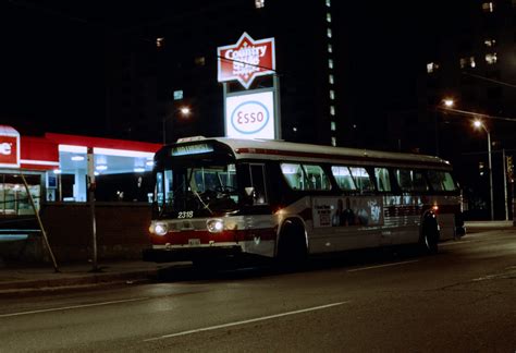 Ttc Gm New Look Bathurst Bus Rob H Flickr