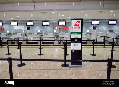 GENÈVE SUISSE 18 NOVEMBRE 2015 intérieur de l aéroport de Genève