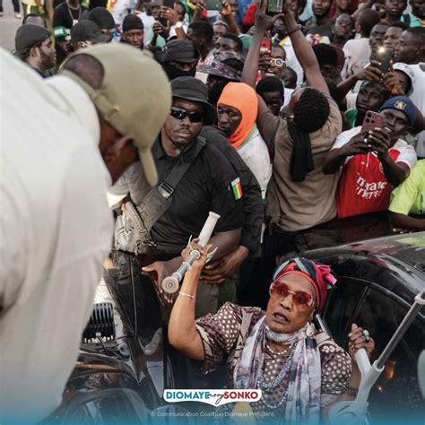 Accueil Triomphal à Ziguinchor La Mobilisation Exceptionnelle Pour Le