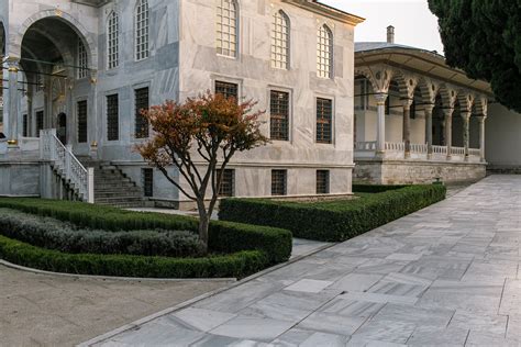 Topkapi Palace Museum Istanbul: History and Elegance