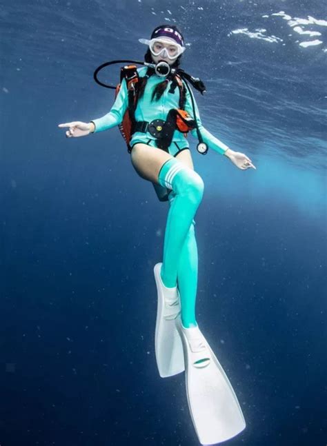 Pin By No On Scuba Scuba Diver Girls Scuba Girl Sexy Wetsuit