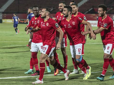 بعد حل أزمة القيد الزمالك يقترب من ضم نجم الأهلي السابق في يناير