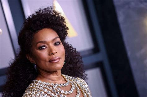 Angela Bassett Governors Awards In Los Angeles 11192022 • Celebmafia