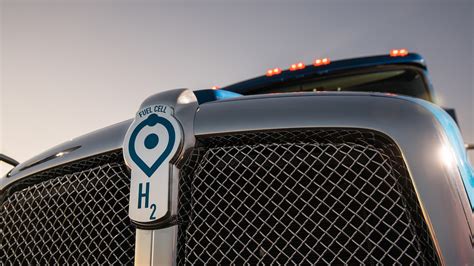 Toyota Project Portal Imagines A Fuel Cell Powered Semi Truck Future