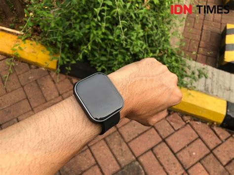 4 Perbedaan Smartwatch Dengan Smartband Mana Lebih Unggul