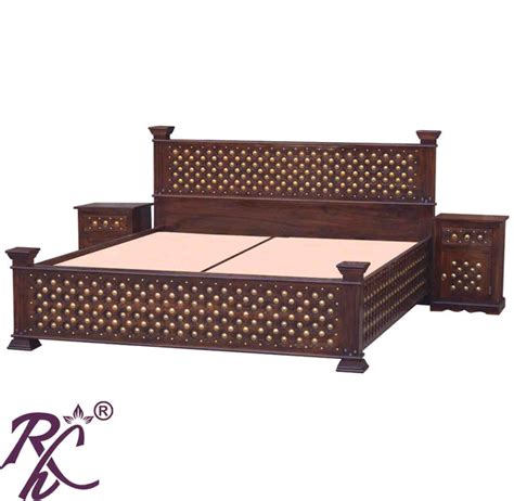 Solid Wooden Wood Bakhra Design King Size Bed Raj Handicraft