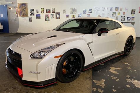 114 Mile 2015 Nissan Gt R Nismo For Sale On Bat Auctions Sold For 179 000 On December 22