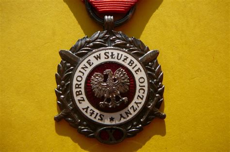 MEDAL SIŁY ZBROJNE W SŁUŻBIE OJCZYZNY BERETKA BRĄZ 12899776844