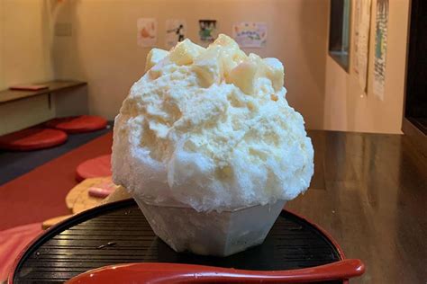 Too Hot and Humid? Kakigori Will Cool You Down | Osaka Metro NiNE