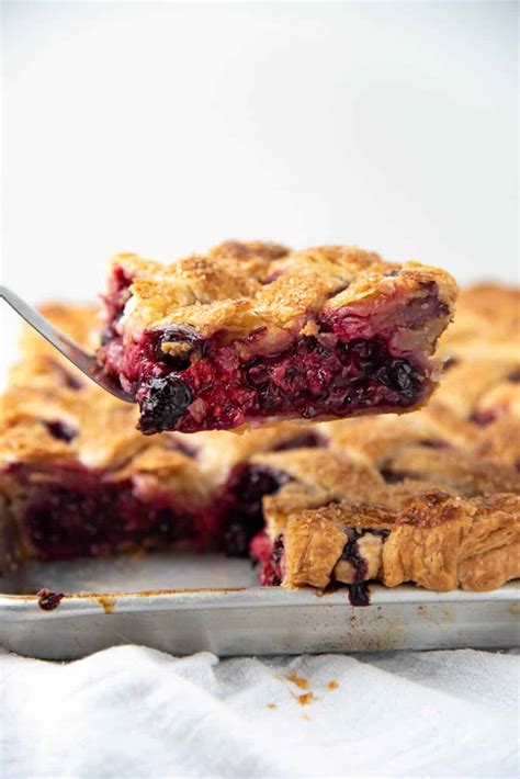 The Best Mixed Berry Pie Recipe The Flavor Bender