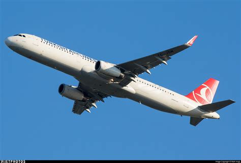 TC JSM Airbus A321 231 Turkish Airlines Maik Voigt JetPhotos