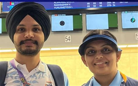 Asian Games Sarabjot Divya Win Silver For India In 10m Air Pistol