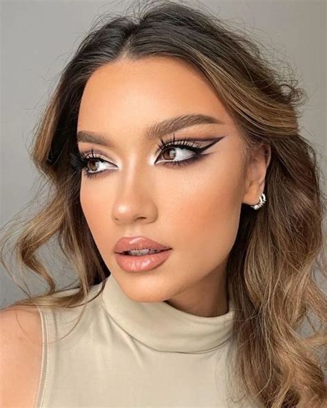 Pin on Guardado rápido Makeup inspiration Makeup eyeliner Evening