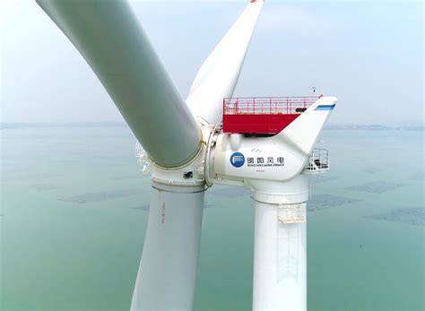 Giant Wind Turbine In China Rises Up To 70 Floors And Occupies 9