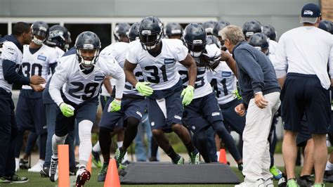 Most Interesting Seahawks Training Camp Storylines No Whos Healthy