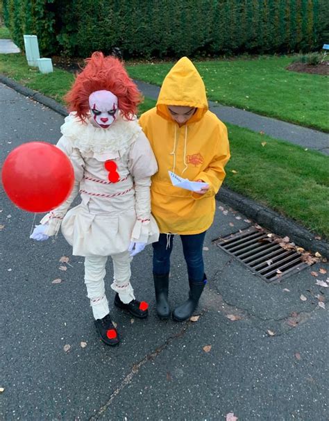 Pennywise And Georgie Cute Couple Halloween Costumes Couple